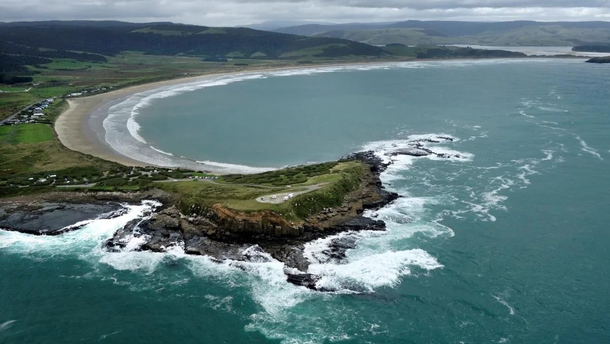 Curio Bay surf spot