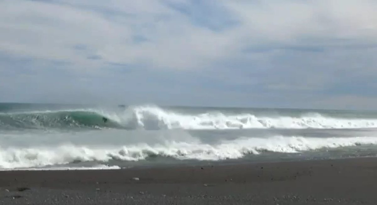 Onoke / Lake Ferry surf, Onoke / Lake Ferry surf spot, Wellington / Wairarapa, New Zealand.