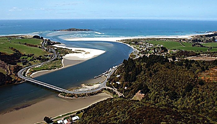 Taieri Mouth surf spot